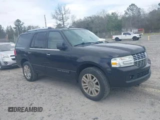 2012 Lincoln Navigator z VIN 5LMJJ2J56CEL07714, wystawiony jako IAAI lot #41842147 z przebiegiem 226 803 mil mil oraz . Historia ofert i sprzedaży dostępna na DreamBid. Obrazek 1.