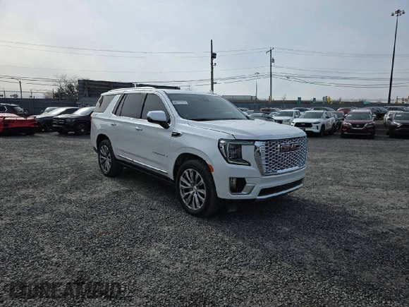 2021 GMC Yukon Denali with VIN 1GKS2DKL4MR143623, listed as a Copart auction lot 41826035 with 92,275 mi miles and Salvage Title. Bid and sale history available at carsss.com. Image 3.