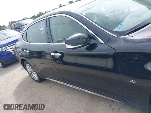 2015 Infiniti Q70 with VIN JN1BY1PP9FM601468, listed as a IAAI auction lot 41745618 with 138,932 mi miles and . Bid and sale history available at DreamBid. Image 13.