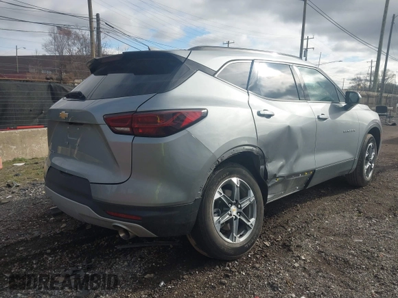 2024 Chevrolet Blazer LT с VIN 3GNKBCR49RS244768, выставлен на аукционе IAAI как лот 41911870 с пробегом 11 616 миль миль и . История ставок и продаж доступна на DreamBid. Изображение 4.