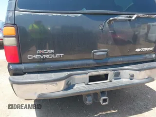 2004 Chevrolet Tahoe LS with VIN 1GNEC13T04R156427, listed as a IAAI auction lot 42333312 with 303,040 mi miles and . Bid and sale history available at DreamBid. Image 12.