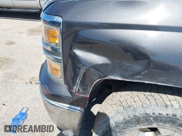 2015 Chevrolet Silverado 1500 LT with VIN 3GCUKREC2FG232302, listed as a IAAI auction lot 41652224 with 231,334 mi miles. Bid and sale history available at carsss.com. Image 6.
