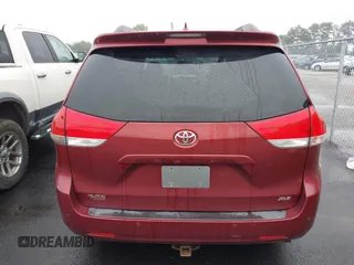 2011 Toyota Sienna XLE AAS с VIN 5TDYK3DCXBS001286, выставлен на аукционе IAAI как лот 42363820 с пробегом 80 138 миль миль и . История ставок и продаж доступна на DreamBid. Изображение 16.