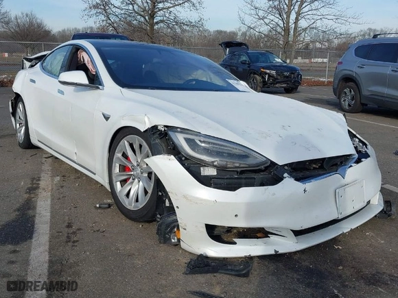2019 Tesla Model S 100D with VIN 5YJSA1E48KF337298, listed as a IAAI auction lot 41189318 with 1 mi miles. Bid and sale history available at carsss.com. Image 1.