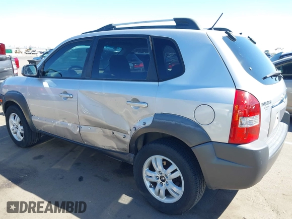 2006 Hyundai Tucson GLS with VIN KM8JN12DX6U357128, listed as a IAAI auction lot 41816481 with 212,846 mi miles. Bid and sale history available at carsss.com. Image 6.