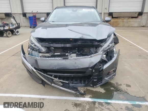 2019 Nissan Altima SL with VIN 1N4BL4EV2KC243327, listed as a Copart auction lot 51425485 with 92,624 mi miles and Salvage title. Bid and sale history available at DreamBid. Image 5.