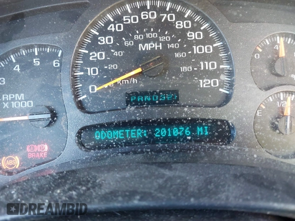 2003 Chevrolet Suburban LS with VIN 3GNEC16T83G233894, listed as a IAAI auction lot 41339503 with 201,076 mi miles. Bid and sale history available at carsss.com. Image 7.