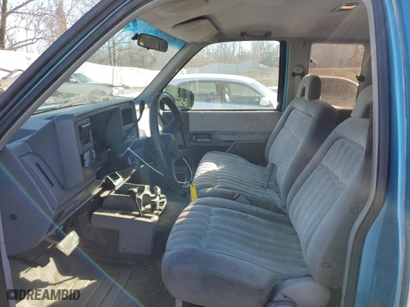 1993 Chevrolet C/K 2500 with VIN 2GCFK29K3P1116277, listed as a Copart auction lot 83342864 with 166,664 mi miles and Salvage Title. Bid and sale history available at carsss.com. Image 7.