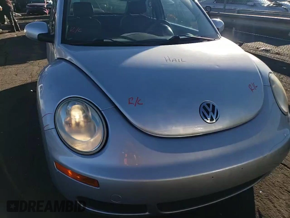 2007 Volkswagen New Beetle Coupe with VIN 3VWEW31C57M508502, listed as a Copart auction lot 82336004 with 58,533 mi miles and Salvage Title. Bid and sale history available at carsss.com. Image 11.