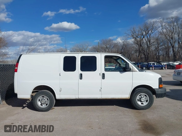 2014 Chevrolet Express Cargo with VIN 1GCWGFBA9E1140385, listed as a IAAI auction lot 38818319 with 366,153 mi miles. Bid and sale history available at carsss.com. Image 13.