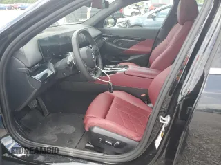2024 BMW 5 Series 530i with VIN WBA43FJ09RCR05243, listed as a Copart auction lot 61690705 with 34,450 mi miles and Salvage title. Bid and sale history available at DreamBid. Image 7.