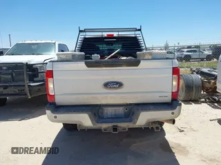 2017 Ford F-250 XLT с VIN 1FT7X2B64HED35283, выставлен на аукционе IAAI как лот 42292819 с пробегом 241 343 миль миль и . История ставок и продаж доступна на DreamBid. Изображение 16.