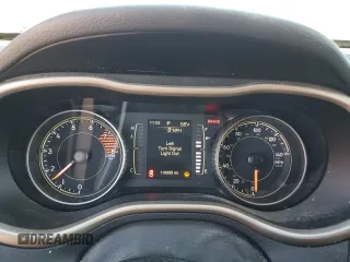 2017 Jeep Cherokee Sport z VIN 1C4PJLAS5HW585812, wystawiony jako Copart lot #76352524 z przebiegiem 110 335 mil mil oraz Szkoda całkowita • Salvage title. Historia ofert i sprzedaży dostępna na DreamBid. Obrazek 9.