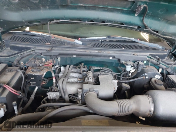 2000 Ford F-150 XL with VIN 2FTZF1722YCA27112, listed as a IAAI auction lot 42687404 with Not provided miles and . Bid and sale history available at DreamBid. Image 10.