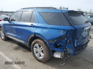 2020 Ford Explorer XLT z VIN 1FMSK8DH4LGB25267, wystawiony jako IAAI lot #42092228 z przebiegiem 105 532 mil mil oraz . Historia ofert i sprzedaży dostępna na DreamBid. Obrazek 3.