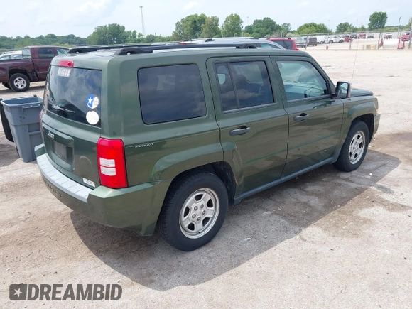2008 Jeep Patriot Sport with VIN 1J8FT280X8D735115, listed as a IAAI auction lot 42714538 with 182,721 mi miles and . Bid and sale history available at DreamBid. Image 4.