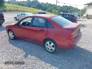 2005 Ford Focus S with VIN 1FAFP34N65W272608, listed as a IAAI auction lot 42573272 with 132,102 mi miles and . Bid and sale history available at DreamBid. Image 3.