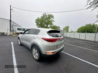 2019 Kia Sportage LX with VIN KNDPM3AC1K7513099, listed as a Copart auction lot 55706075 with 194,886 mi miles and Clean Title. Bid and sale history available at carsss.com. Image 3.