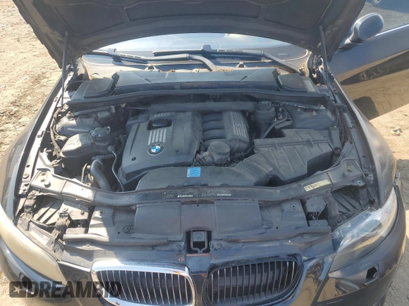 2009 BMW 3 Series 328i xDrive z VIN WBAWV53579P079832, wystawiony jako Copart lot #63805945 z przebiegiem 185 963 mil mil oraz Czysty tytuł • Clean title. Historia ofert i sprzedaży dostępna na DreamBid. Obrazek 12.