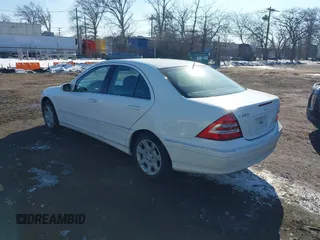 2006 Mercedes-Benz C 280 Luxury with VIN WDBRF92HX6F809619, listed as a IAAI auction lot 41393141 with 185,248 mi miles and . Bid and sale history available at DreamBid. Image 3.