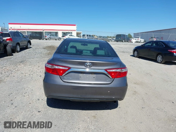 2015 Toyota Camry XLE z VIN 4T1BF1FK5FU092709, wystawiony jako IAAI lot #41859995 z przebiegiem 167 819 mil mil oraz . Historia ofert i sprzedaży dostępna na DreamBid. Obrazek 15.