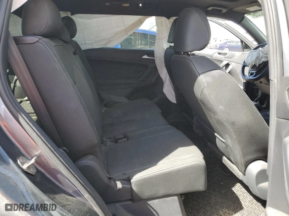 2019 Volkswagen Tiguan SE with VIN 3VV3B7AX7KM108001, listed as a Copart auction lot 47533225 with 74,675 mi miles and Salvage Title. Bid and sale history available at carsss.com. Image 10.
