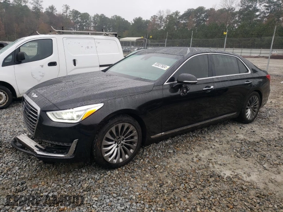 2018 Genesis G90 Premium z VIN KMHG34JA2JU041580, wystawiony jako Copart lot #83837604 z przebiegiem 67 258 mil mil oraz Szkody całkowita. Historia ofert i sprzedaży dostępna na DreamBid. Obrazek 1.
