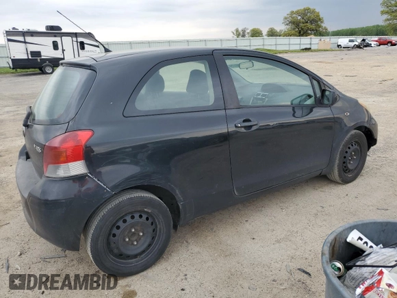 2010 Toyota Yaris z VIN JTDJT4K37A5290297, wystawiony jako Copart lot #56980175 z przebiegiem 459 391 mil mil oraz Czysty tytuł • Clean title. Historia ofert i sprzedaży dostępna na DreamBid. Obrazek 3.