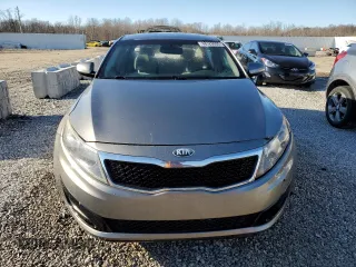 2013 Kia Optima LX z VIN 5XXGM4A76DG244326, wystawiony jako Copart lot #48129005 z przebiegiem 102 501 mil mil oraz Nie do naprawy • Non repairable. Historia ofert i sprzedaży dostępna na DreamBid. Obrazek 5.