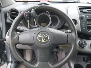 2007 Toyota RAV4 with VIN JTMZD33V475060428, listed as a IAAI auction lot 41565817 with Not Provided miles. Bid and sale history available at carsss.com. Image 11.