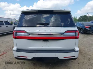 2020 Lincoln Navigator Reserve with VIN 5LMJJ2LT5LEL09160, listed as a IAAI auction lot 42114190 with 35,544 mi miles and . Bid and sale history available at DreamBid. Image 17.