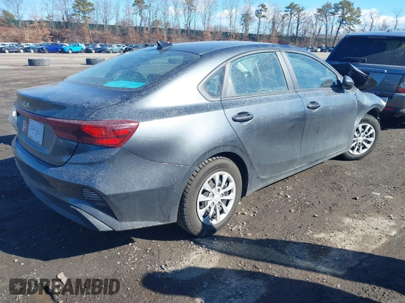 2022 Kia Forte LXS with VIN 3KPF24AD9NE498324, listed as a IAAI auction lot 41656873 with 53,604 mi miles. Bid and sale history available at carsss.com. Image 4.