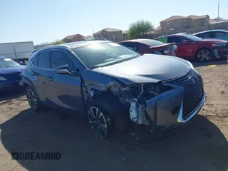 2020 Lexus UX with VIN JTHP3JBH9L2022441, listed as a IAAI auction lot 41762128 with 84,432 mi miles. Bid and sale history available at carsss.com. Image 1.
