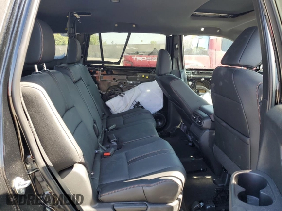 2024 Honda Passport TrailSport with VIN 5FNYF8H67RB004926, listed as a Copart auction lot 72783164 with 860 mi miles and Salvage Title. Bid and sale history available at carsss.com. Image 11.
