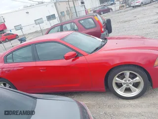 2013 Dodge Charger SXT Plus with VIN 2C3CDXHG8DH537846, listed as a IAAI auction lot 41798199 with 126,945 mi miles. Bid and sale history available at carsss.com. Image 13.