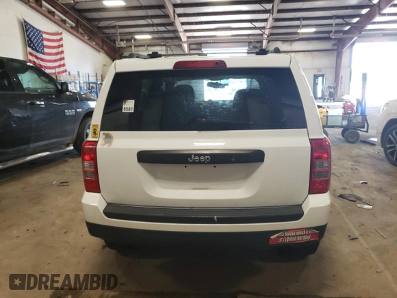 2014 Jeep Patriot Sport with VIN 1C4NJPBA0ED692052, listed as a Copart auction lot 61053555 with Not provided miles and Clean title. Bid and sale history available at DreamBid. Image 6.