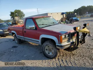 1989 GMC Sierra 2500 z VIN 1GTGK24K9KE531445, wystawiony jako Copart lot #69101214 z przebiegiem Nie podano mil oraz Szkody całkowita. Historia ofert i sprzedaży dostępna na DreamBid. Obrazek 4.