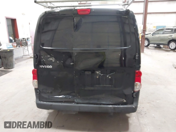 2016 Nissan NV200 S z VIN 3N6CM0KN2GK701438, wystawiony jako IAAI lot #41639317 z przebiegiem 178 280 mil mil oraz . Historia ofert i sprzedaży dostępna na DreamBid. Obrazek 16.