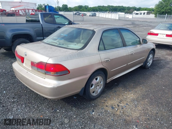 2001 Honda Accord EX с VIN 1HGCG16511A029862, выставлен на аукционе IAAI как лот 42446340 с пробегом 348 465 миль миль и . История ставок и продаж доступна на DreamBid. Изображение 4.