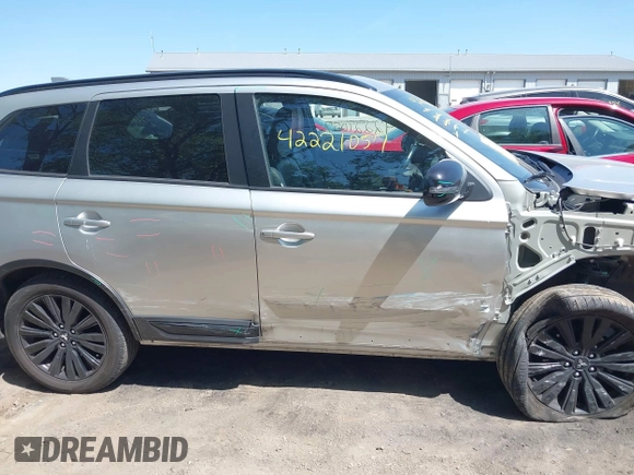 2020 Mitsubishi Outlander SE with VIN JA4AD3A36LZ046820, listed as a IAAI auction lot 42221057 with 79,758 mi miles and . Bid and sale history available at DreamBid. Image 14.