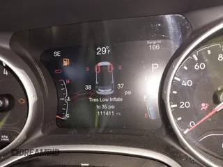 2018 Jeep Compass Latitude with VIN 3C4NJDBB7JT373582, listed as a IAAI auction lot 41728122 with 111,411 mi miles. Bid and sale history available at carsss.com. Image 7.