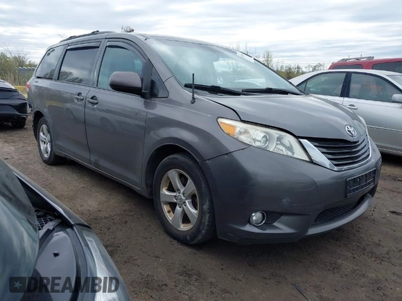 2012 Toyota Sienna XLE AAS with VIN 5TDYK3DC0CS252965, listed as a IAAI auction lot 42059909 with 321,983 mi miles and . Bid and sale history available at carsss.com. Image 1.
