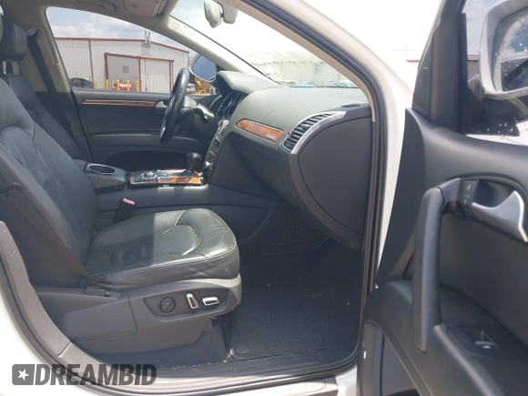 2015 Audi Q7 Premium Plus with VIN WA1LGAFE1FD016429, listed as a IAAI auction lot 42453301 with 123,139 mi miles and . Bid and sale history available at DreamBid. Image 5.
