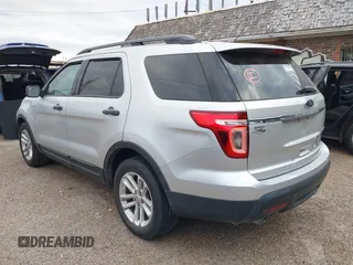 2015 Ford Explorer with VIN 1FM5K7B89FGA64142, listed as a IAAI auction lot 41943358 with 140,845 mi miles and . Bid and sale history available at carsss.com. Image 3.