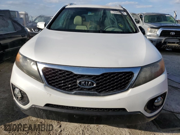 2011 Kia Sorento LX with VIN 5XYKTCA17BG135286, listed as a Copart auction lot 75340844 with 142,246 mi miles and Salvage Title. Bid and sale history available at carsss.com. Image 5.