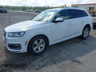 2018 Audi Q7 Premium z VIN WA1AHAF77JD045349, wystawiony jako IAAI lot #42227264 z przebiegiem 93 865 mil mil oraz . Historia ofert i sprzedaży dostępna na DreamBid. Obrazek 2.