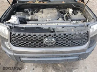2018 Toyota Tundra 2WD SR with VIN 5TFRY5F17JX231385, listed as a Copart auction lot 81738214 with 291,340 mi miles and Salvage Title. Bid and sale history available at carsss.com. Image 11.