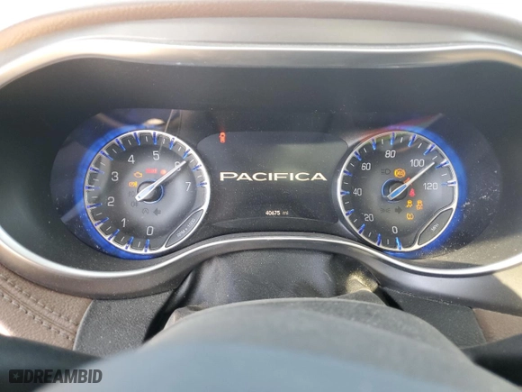 2018 Chrysler Pacifica Limited with VIN 2C4RC1GG0JR247758, listed as a Copart auction lot 47145515 with 40,675 mi miles and Salvage Title. Bid and sale history available at carsss.com. Image 9.