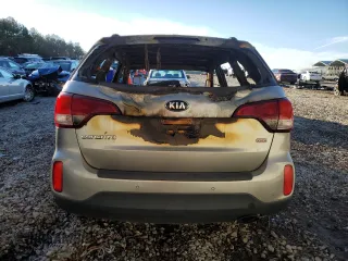 2015 Kia Sorento LX with VIN 5XYKT4A67FG586872, listed as a Copart auction lot 87536815 with Not Provided miles and Non Repairable. Bid and sale history available at carsss.com. Image 6.