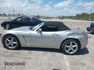 2008 Saturn Sky z VIN 1G8MC35BX8Y128872, wystawiony jako IAAI lot #42152153 z przebiegiem 62 022 mil mil oraz . Historia ofert i sprzedaży dostępna na DreamBid. Obrazek 14.